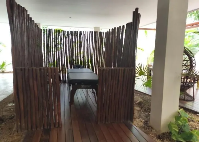 Ph Jade Apartment